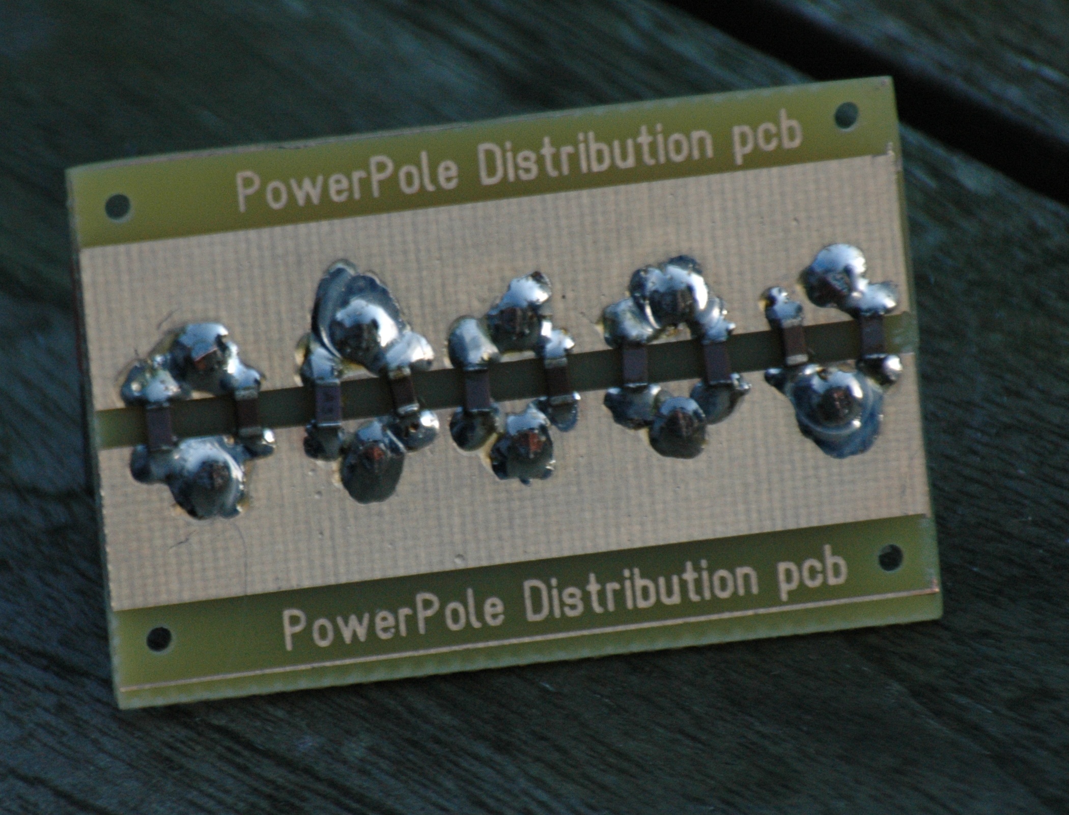 Power pole. Power_Pole satisfactory. Distribution Pegs andd Primes. Positive Pole of Power Supply.